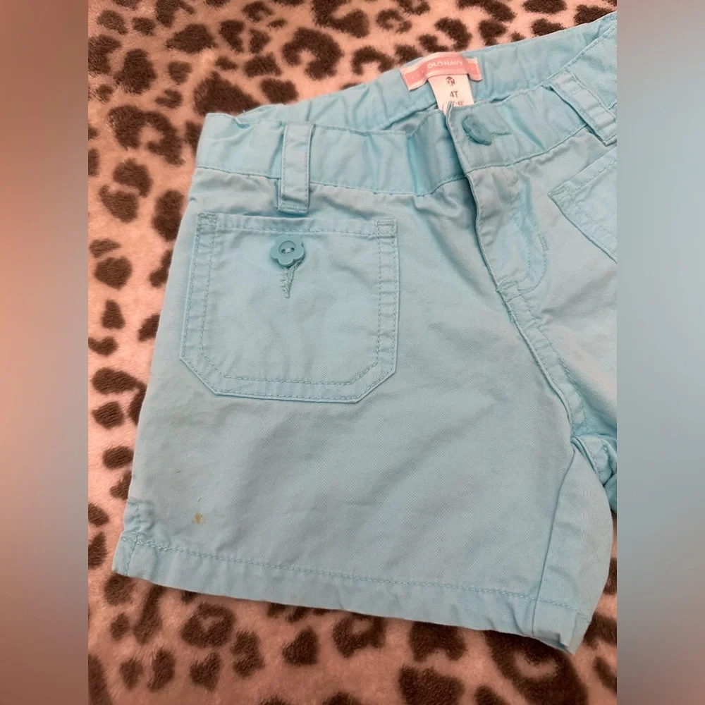 Old Navy Shorts in Blue Size 4T